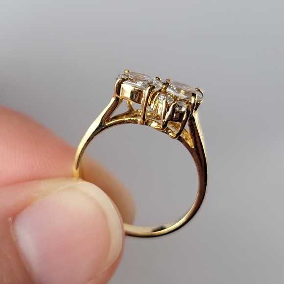 Vintage CZ Cluster Ring Yellow Gold Plated Simulated Diamond Engagement Ring 6 ¼ - Picture 3 of 14